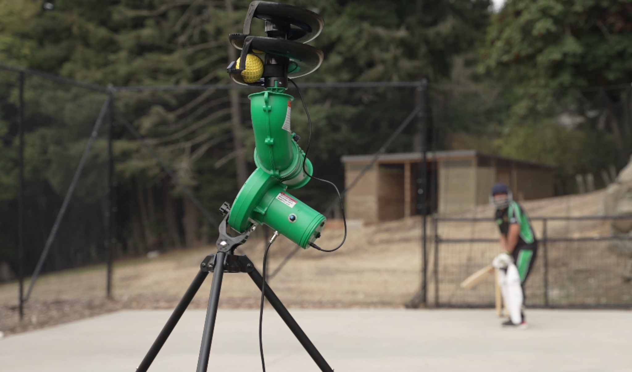 Paceman 176XT Cricket Bowling Machine Dimension Sport