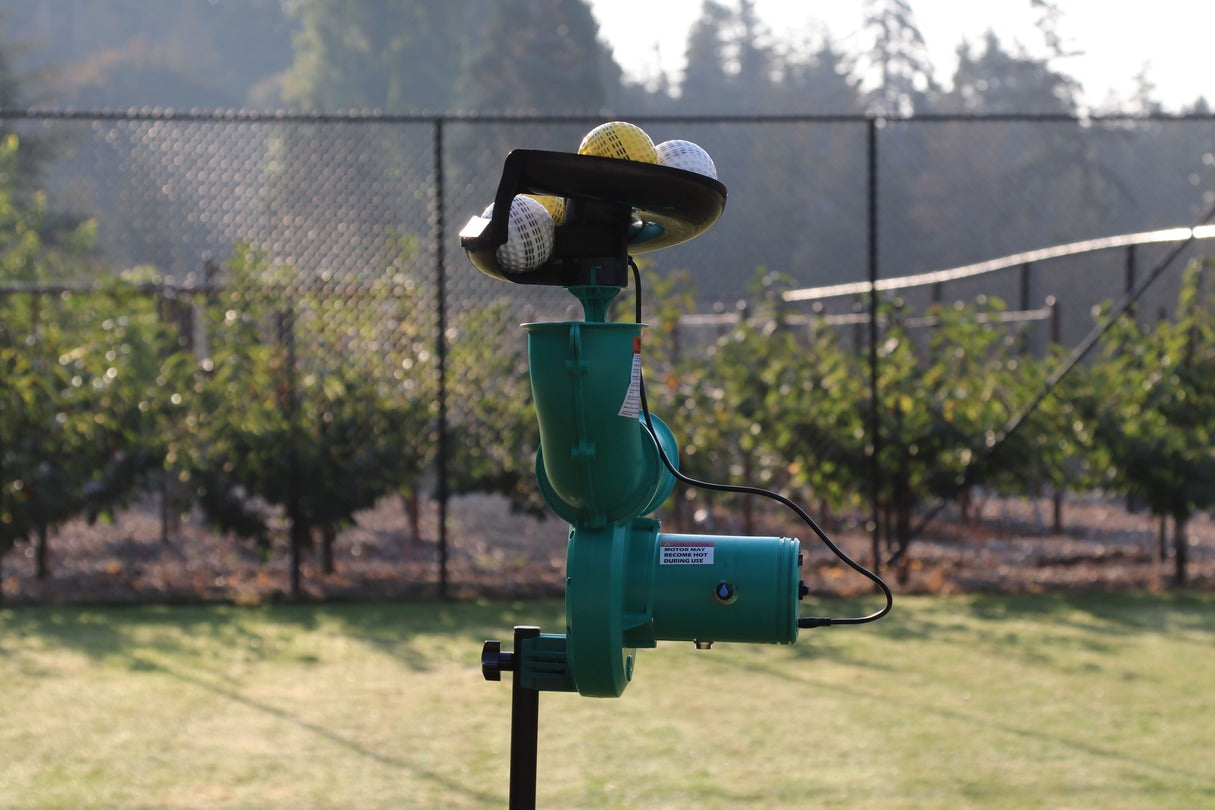 Paceman 176XR Cricket Bowling Machine Dimension Sport